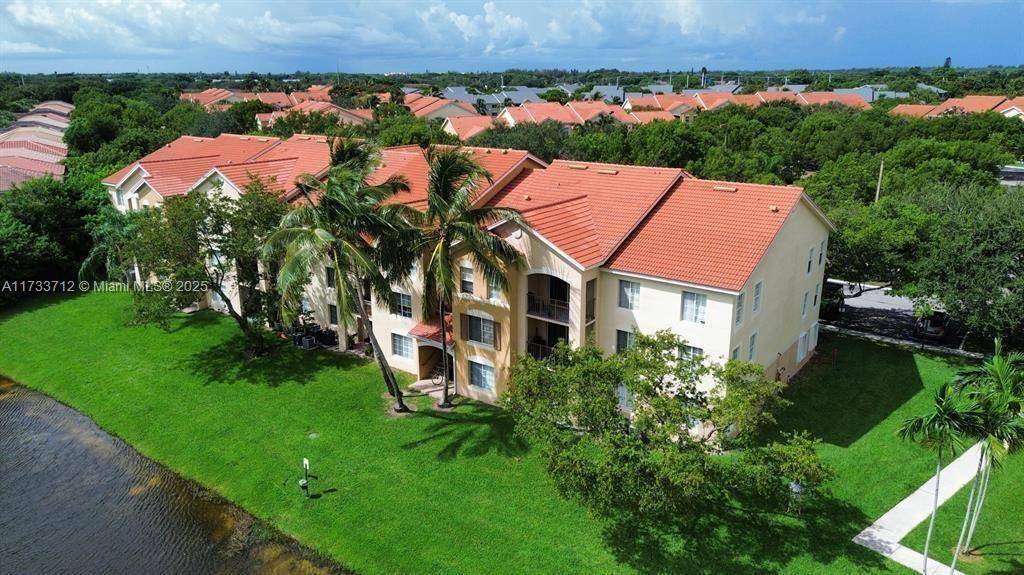 West Palm Beach, FL 33409,4180 San Marino Blvd #106