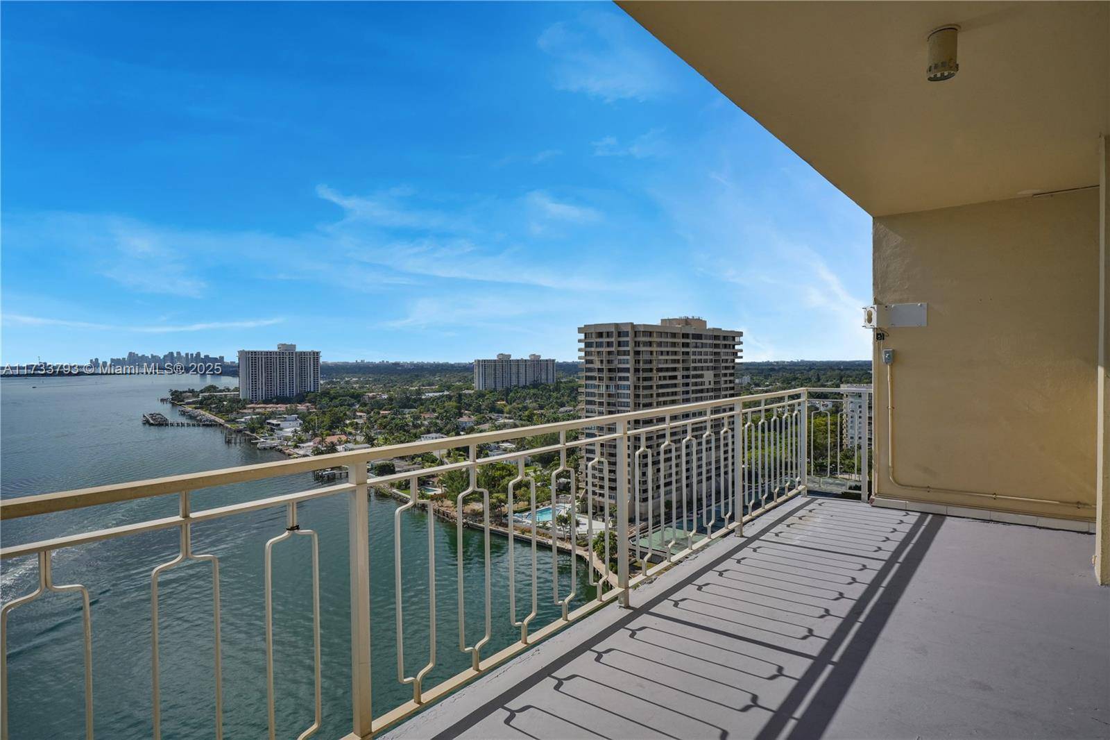 Miami, FL 33181,11111 Biscayne Blvd #21C
