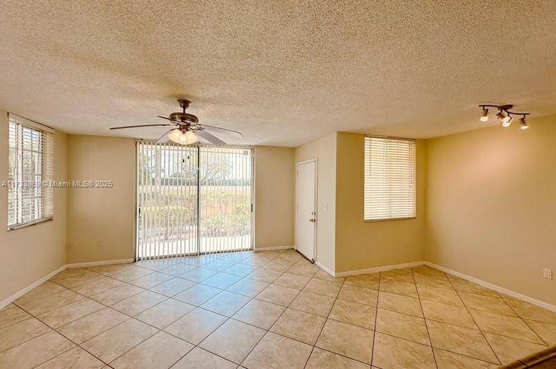 West Palm Beach, FL 33409,1727 Village Blvd #102