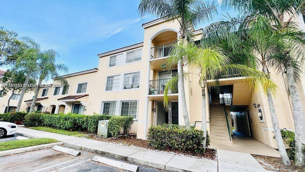 West Palm Beach, FL 33409,1727 Village Blvd #102