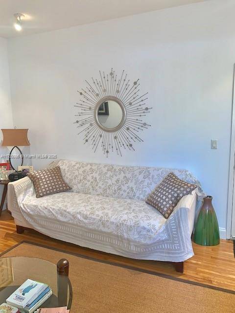 Miami Beach, FL 33139,1330 Drexel Ave #205