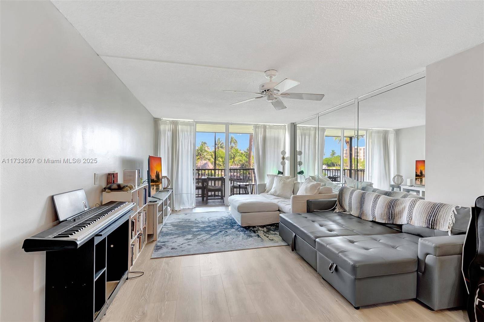 Boca Raton, FL 33432,13 Royal Palm Way #2010