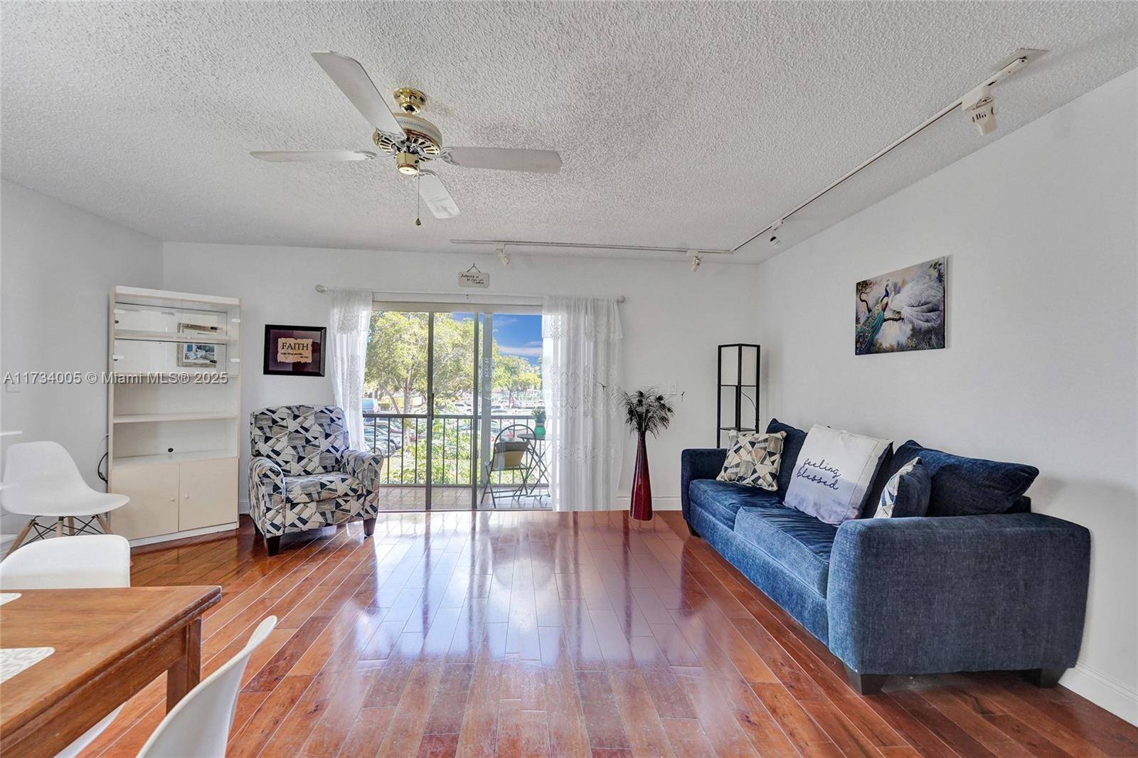 North Lauderdale, FL 33068,8260 SW 24th St #6210