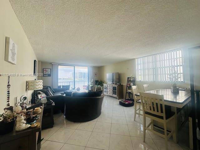Sunny Isles Beach, FL 33160,17878 N BAY RD #307