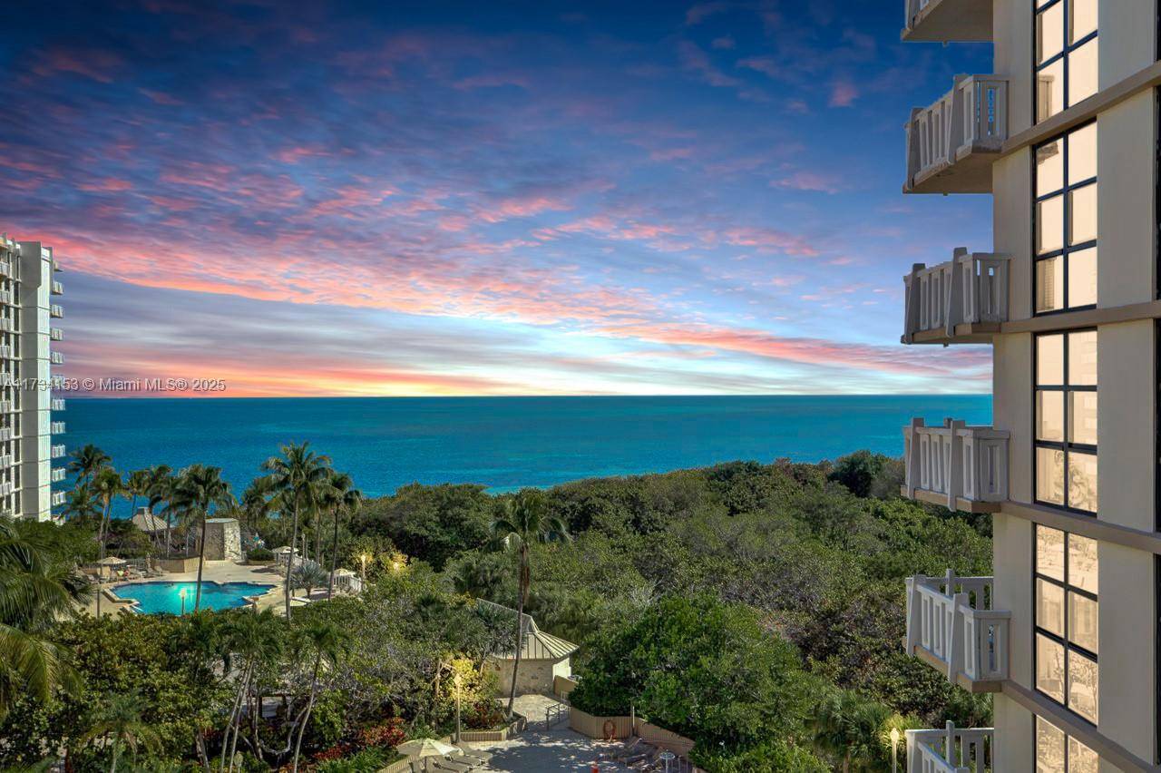 Key Biscayne, FL 33149,1121 Crandon Blvd #D706