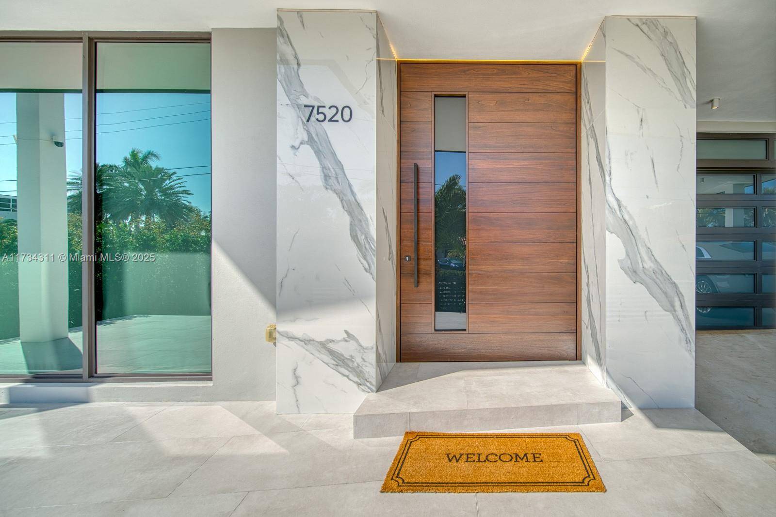 North Bay Village, FL 33141,7520 W Treasure Dr