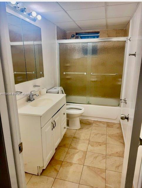 Miami Beach, FL 33141,2000 Biarritz Dr #407