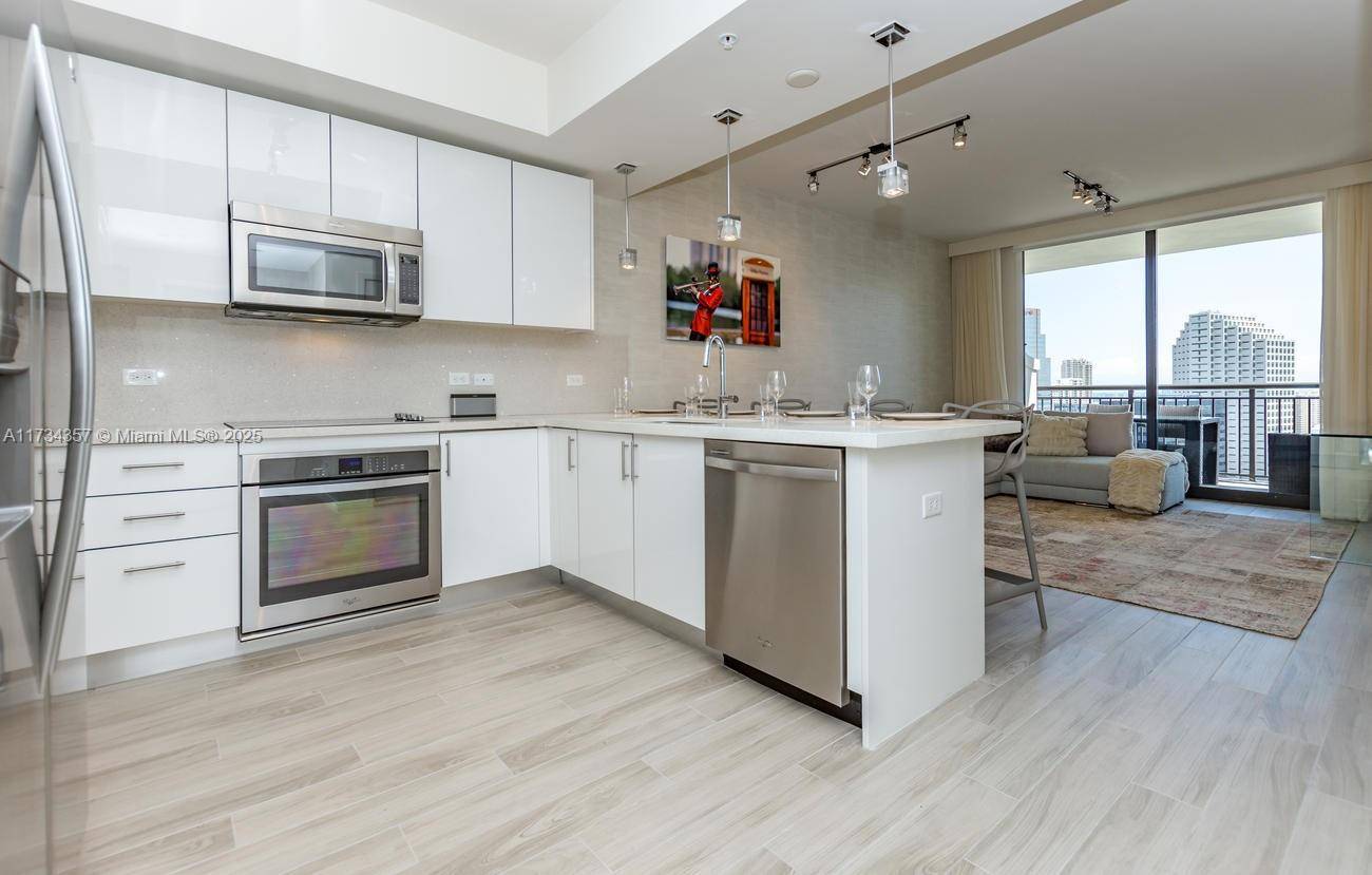 Miami, FL 33130,999 SW 1st Ave #2308