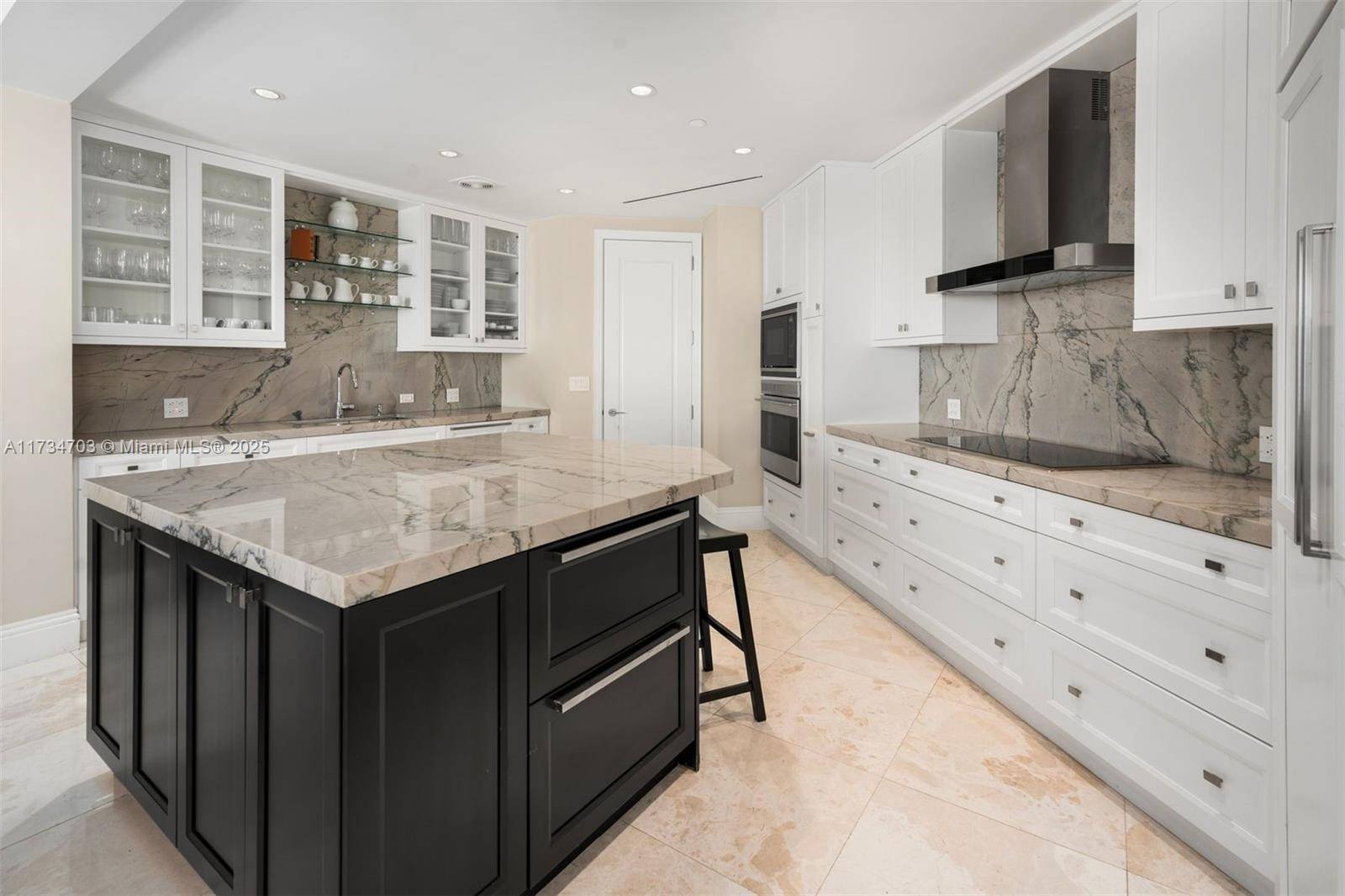 Miami, FL 33131,1425 Brickell Ave #50F+A