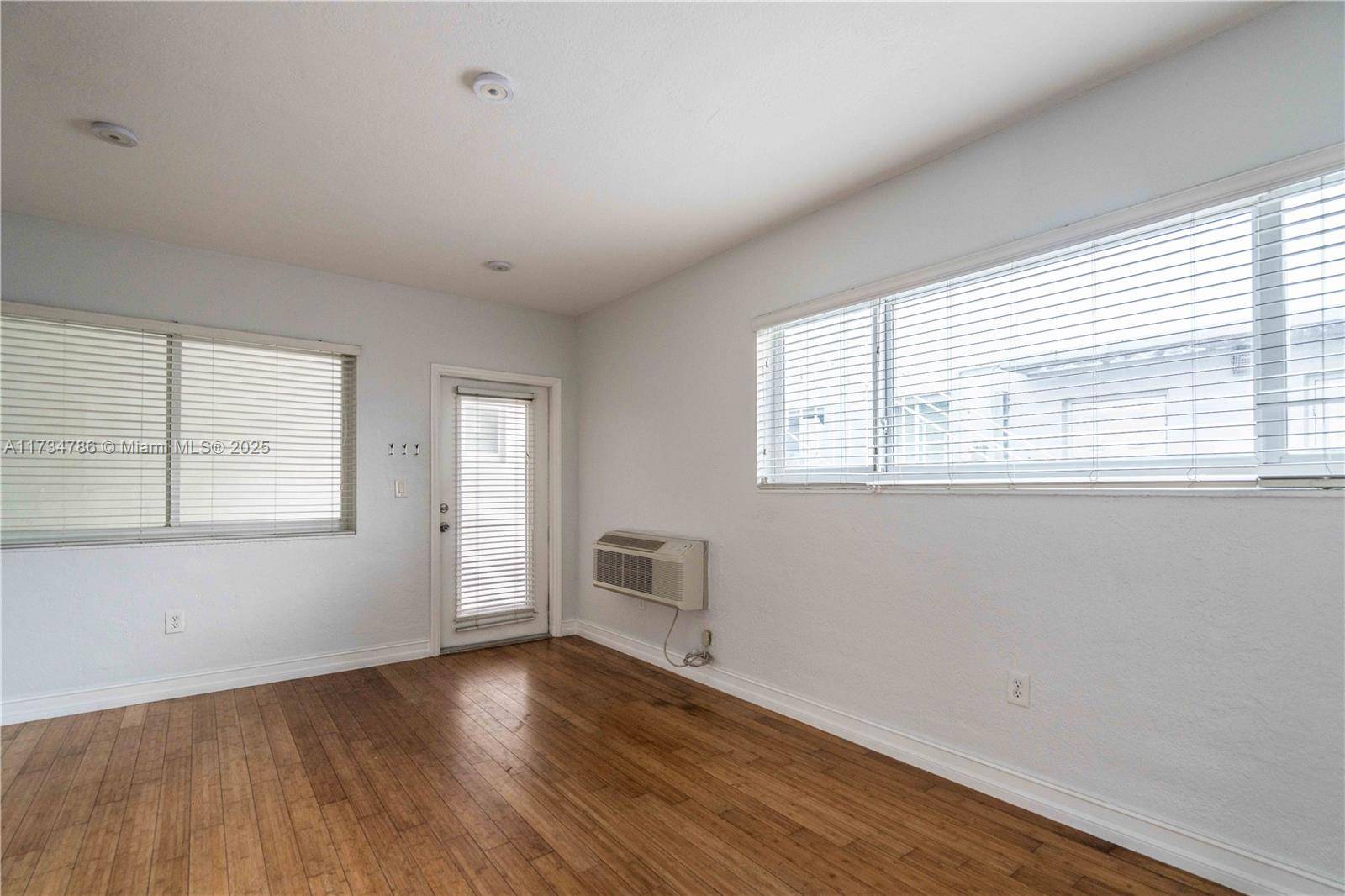 Miami Beach, FL 33141,7301 Carlyle Ave #4