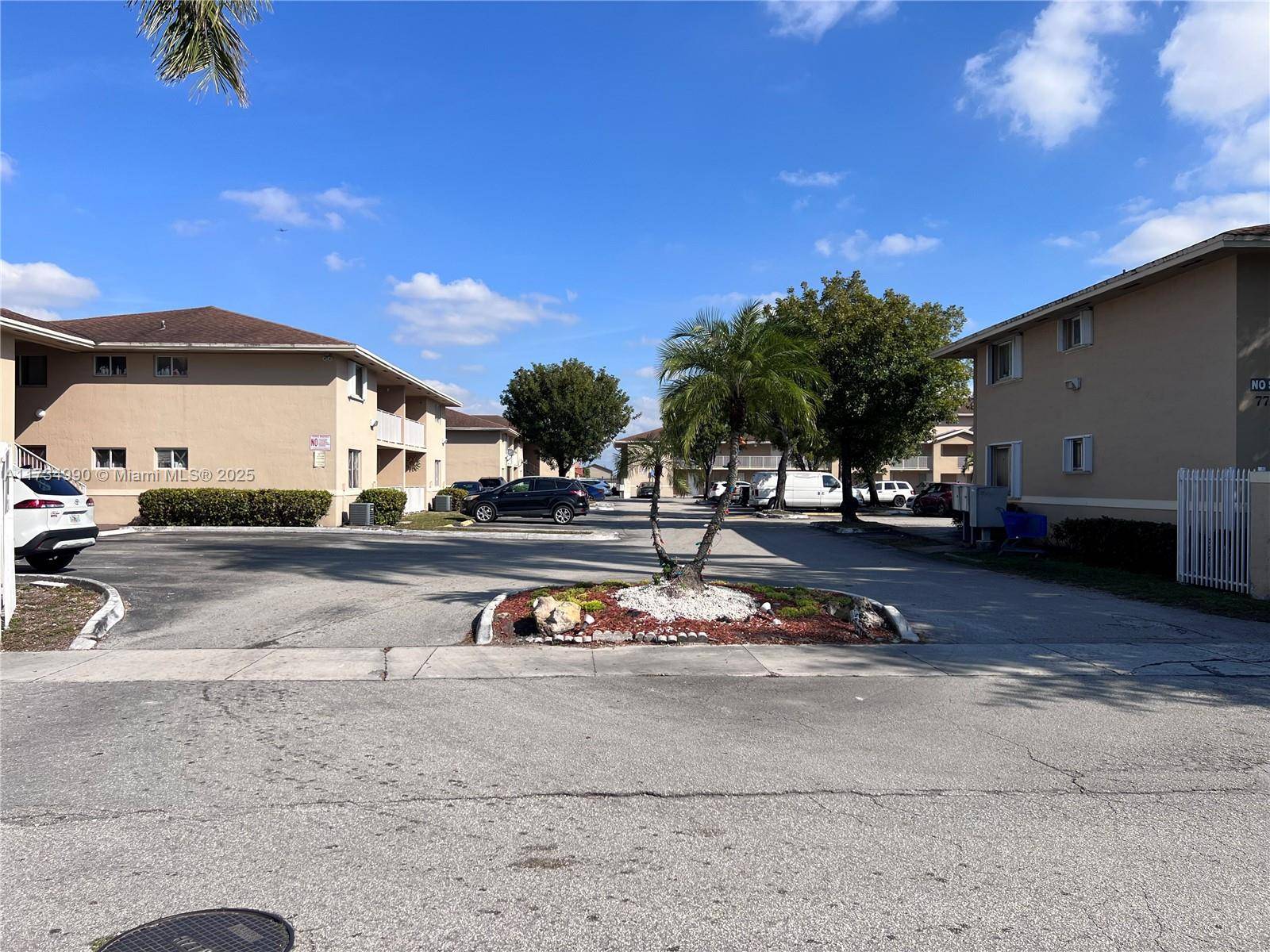 Hialeah, FL 33018,7865 W 30th Ct #H-206