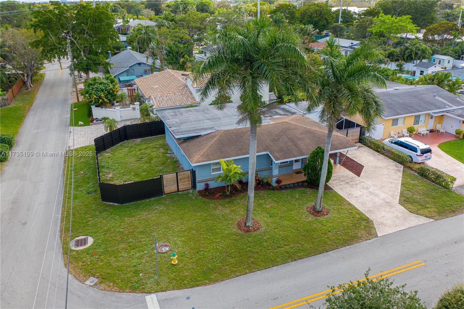 Oakland Park, FL 33334,1498 NE 39th St