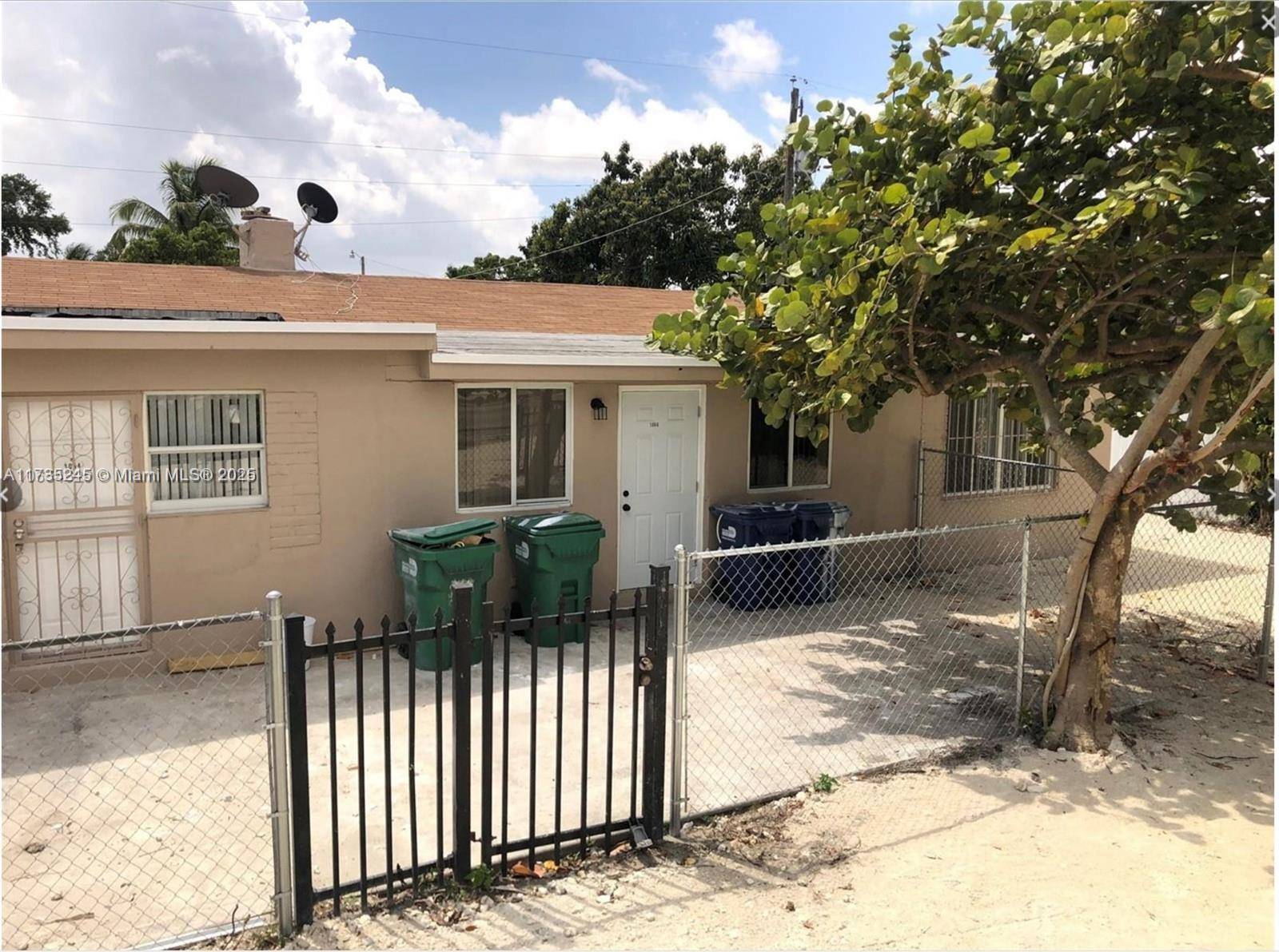 Miami, FL 33150,1064 NW 103rd St
