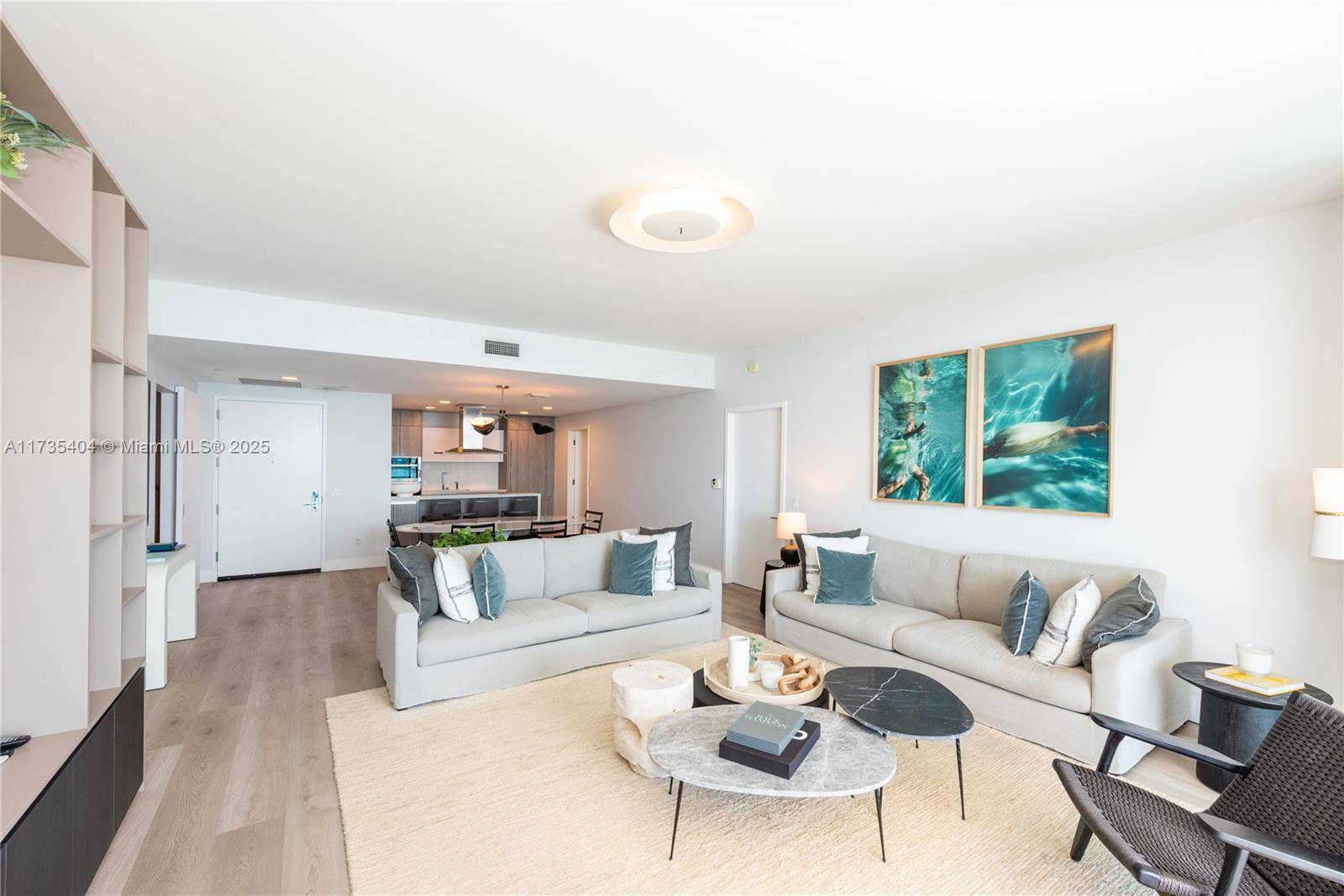 Key Biscayne, FL 33149,360 Ocean Dr #904S