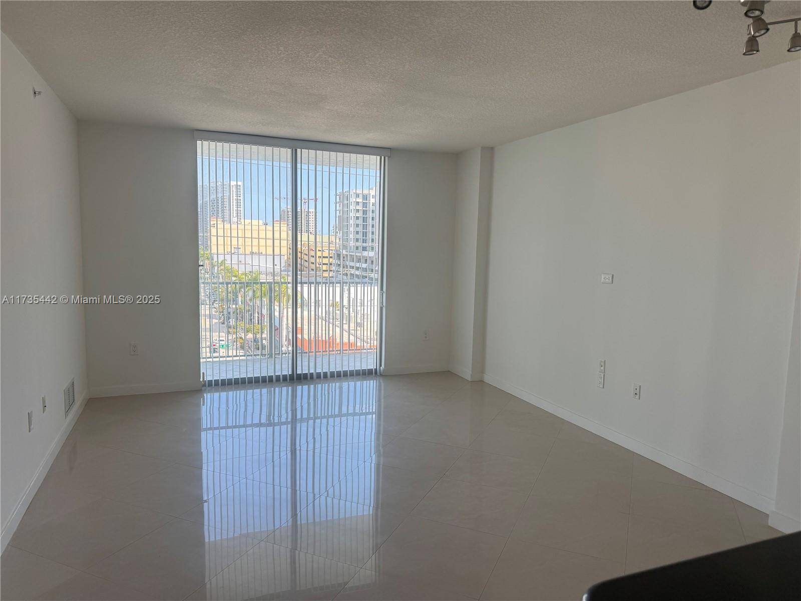 Hollywood, FL 33020,140 S Dixie Hwy #523