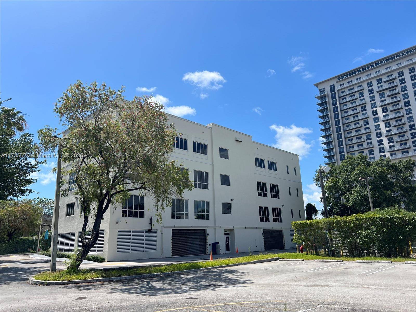Miami, FL 33156,9480 S Dixie Hwy