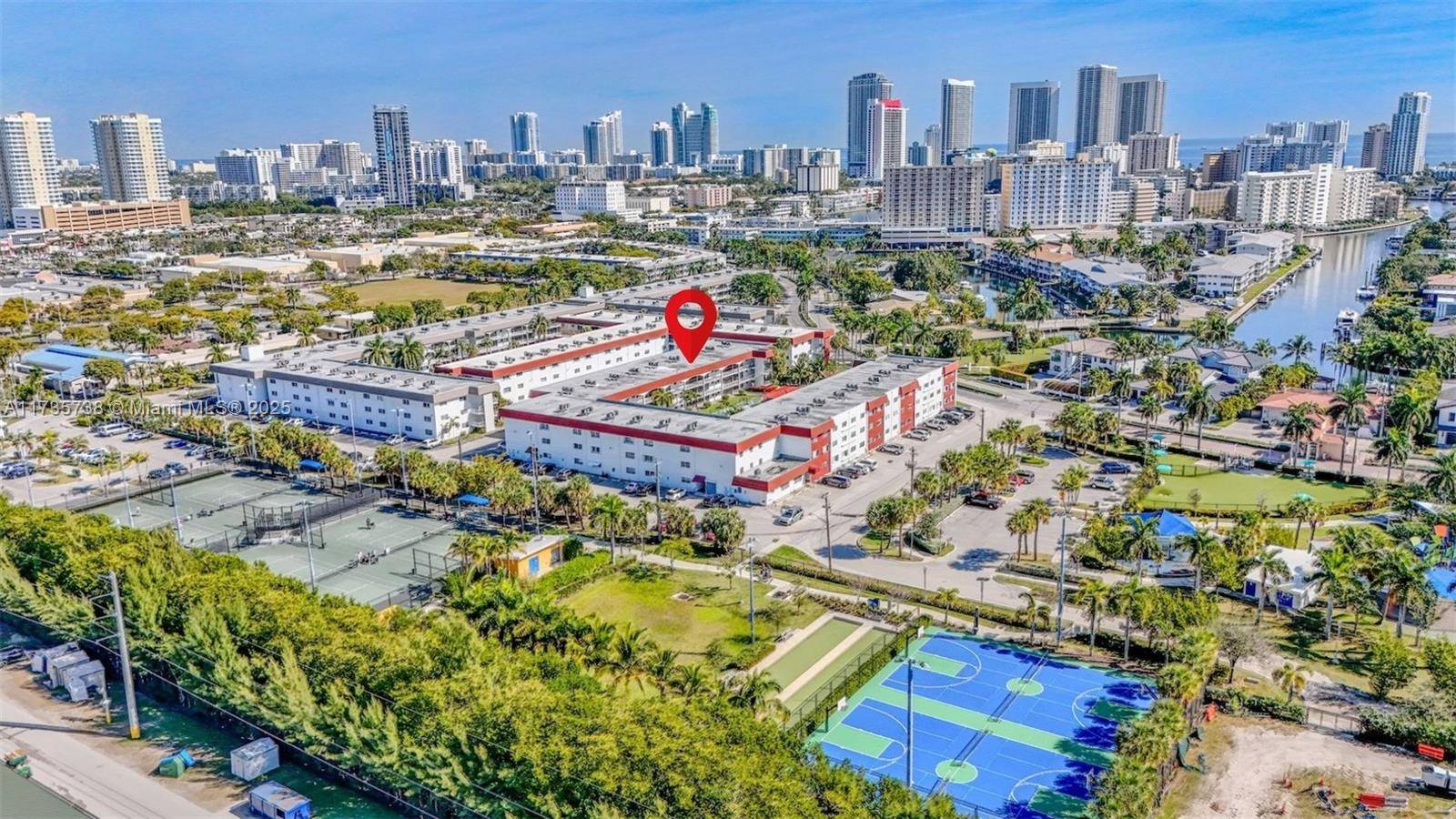 Hallandale Beach, FL 33009,580 Egret Dr #119