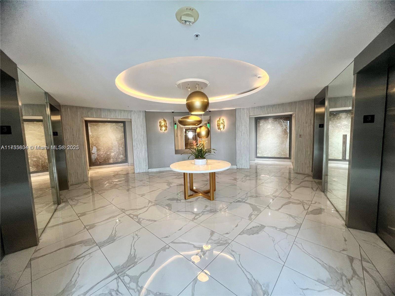Bal Harbour, FL 33154,10275 Collins Ave #323