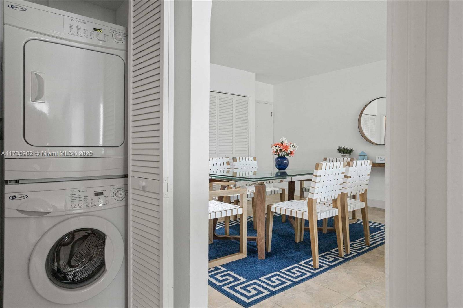 Miami Beach, FL 33140,5005 Collins Ave #1118