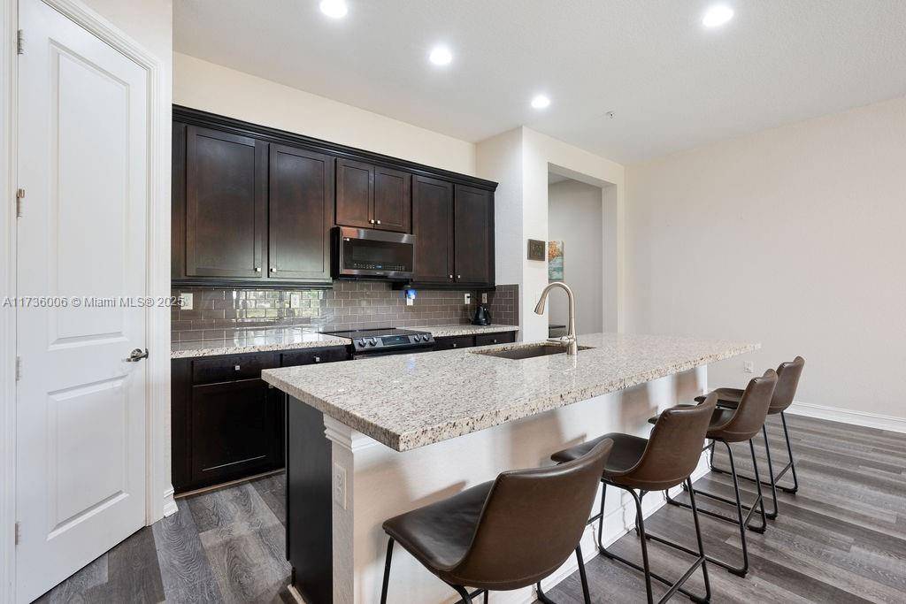 Pembroke Pines, FL 33025,11724 SW 13th Ln #11724