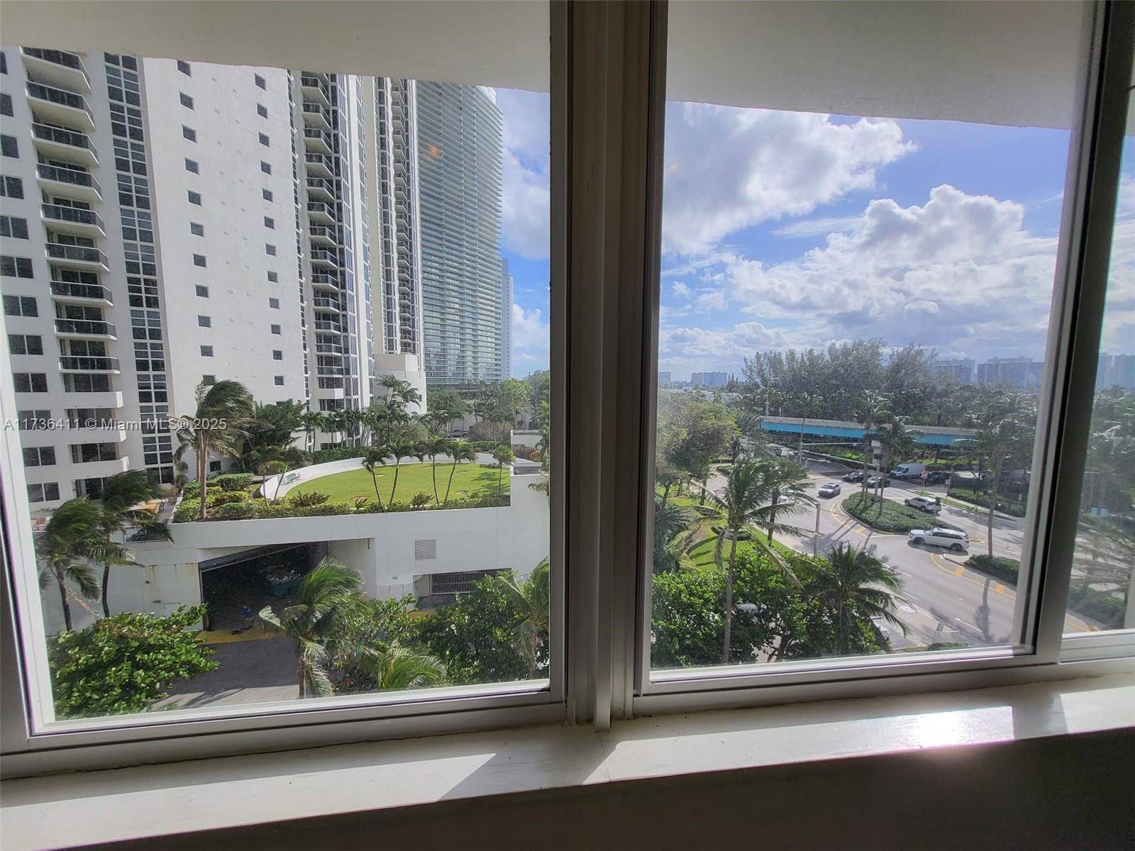 Sunny Isles Beach, FL 33160,19201 E Collins Ave #442