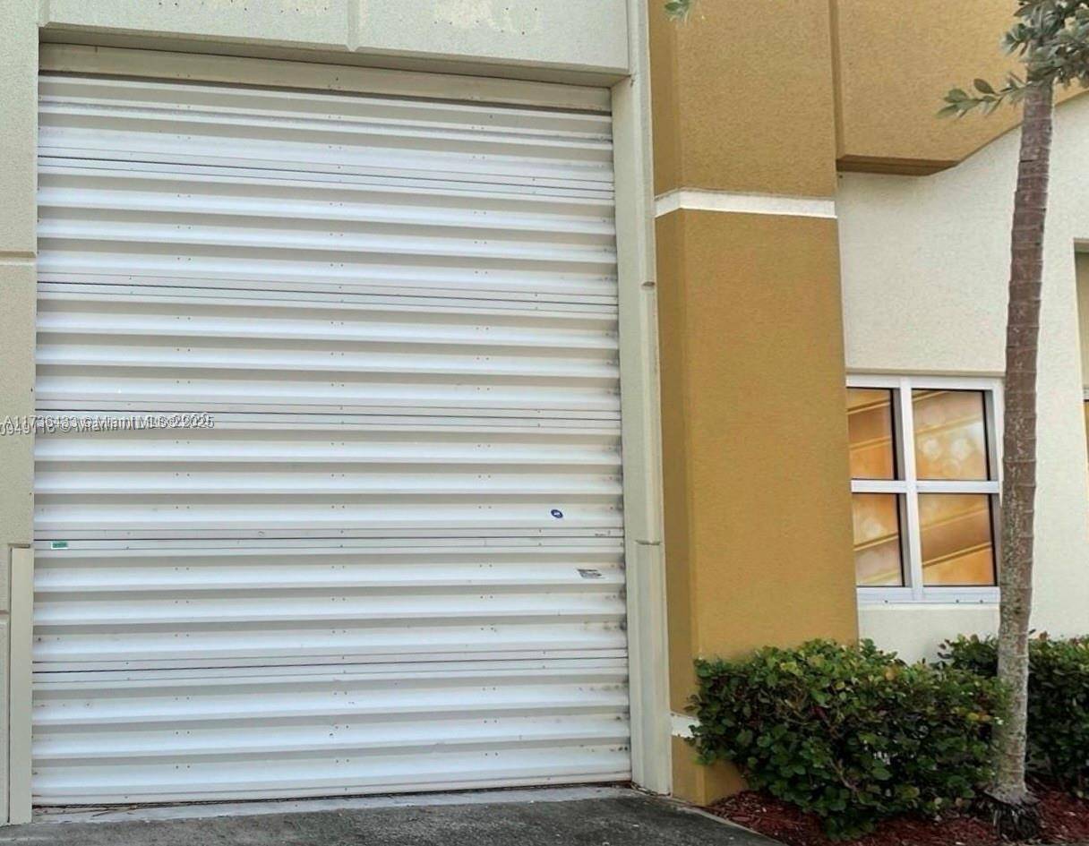 Miami, FL 33172,1845 NW 112th Ave #200