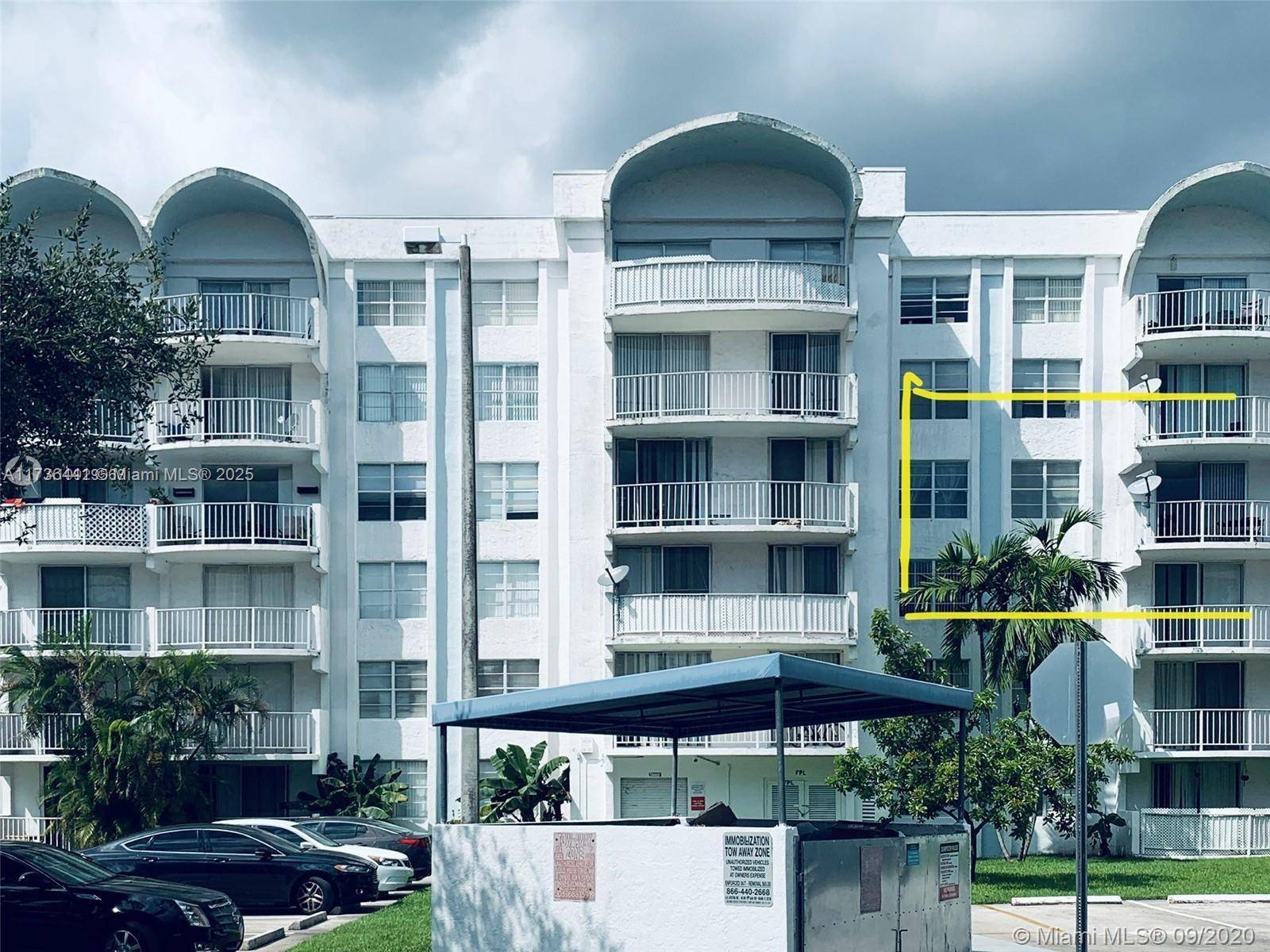 Miami, FL 33169,492 NW 165th St Rd #C-309