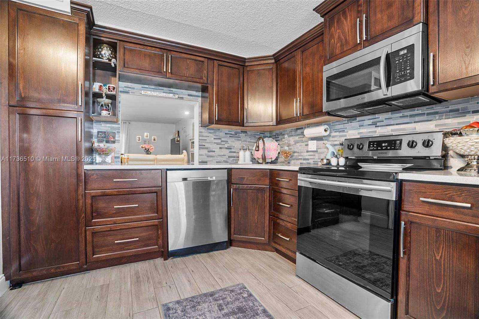 West Palm Beach, FL 33417,3700 Savoy Ln #F