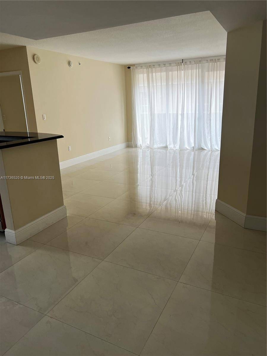 Miami, FL 33145,3232 SW 22nd Ter #201