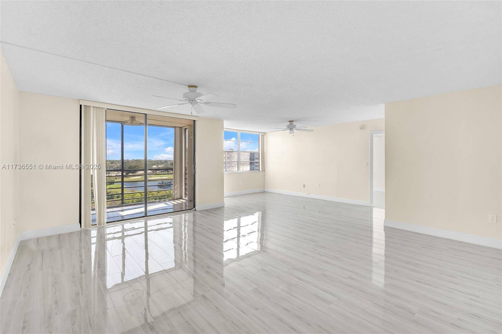 Pembroke Pines, FL 33026,1300 Saint Charles Place #710