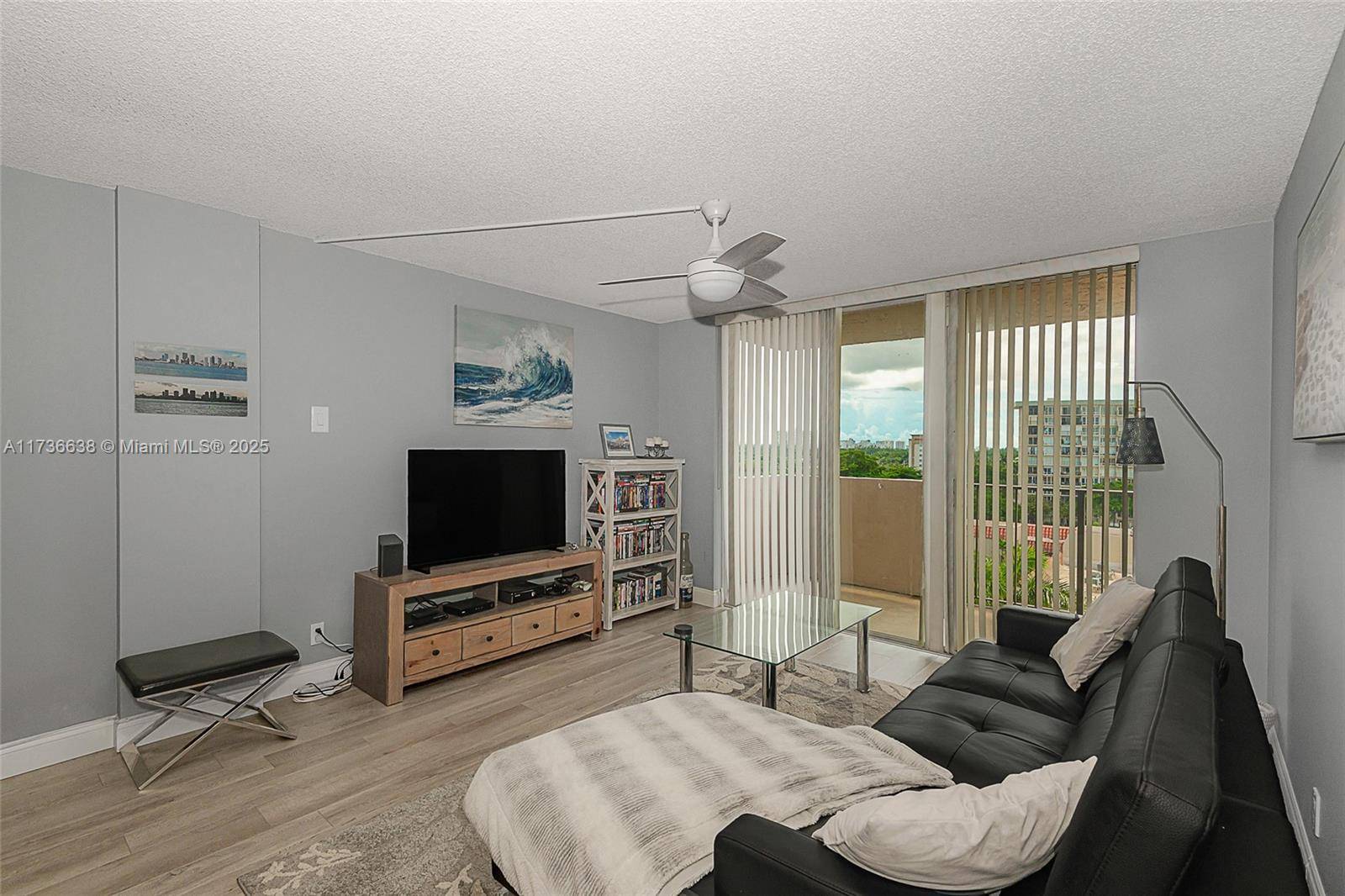 Pompano Beach, FL 33062,777 S Federal Hwy #RP817