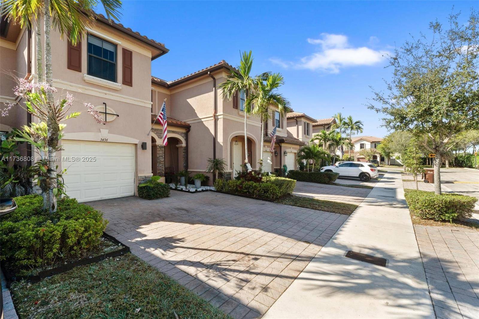 Hialeah, FL 33018,3436 W 90th St #3436