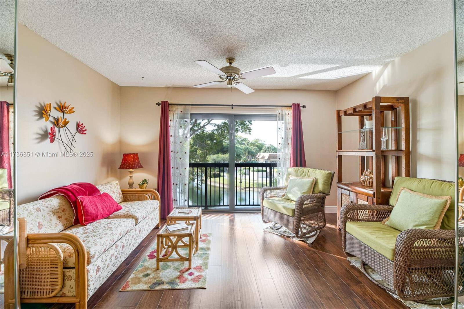 Tamarac, FL 33319,4955 E Sabal Palm Blvd #305