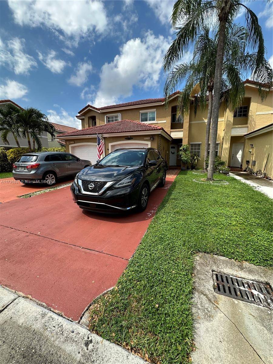Miami, FL 33186,13927 SW 102nd Ln