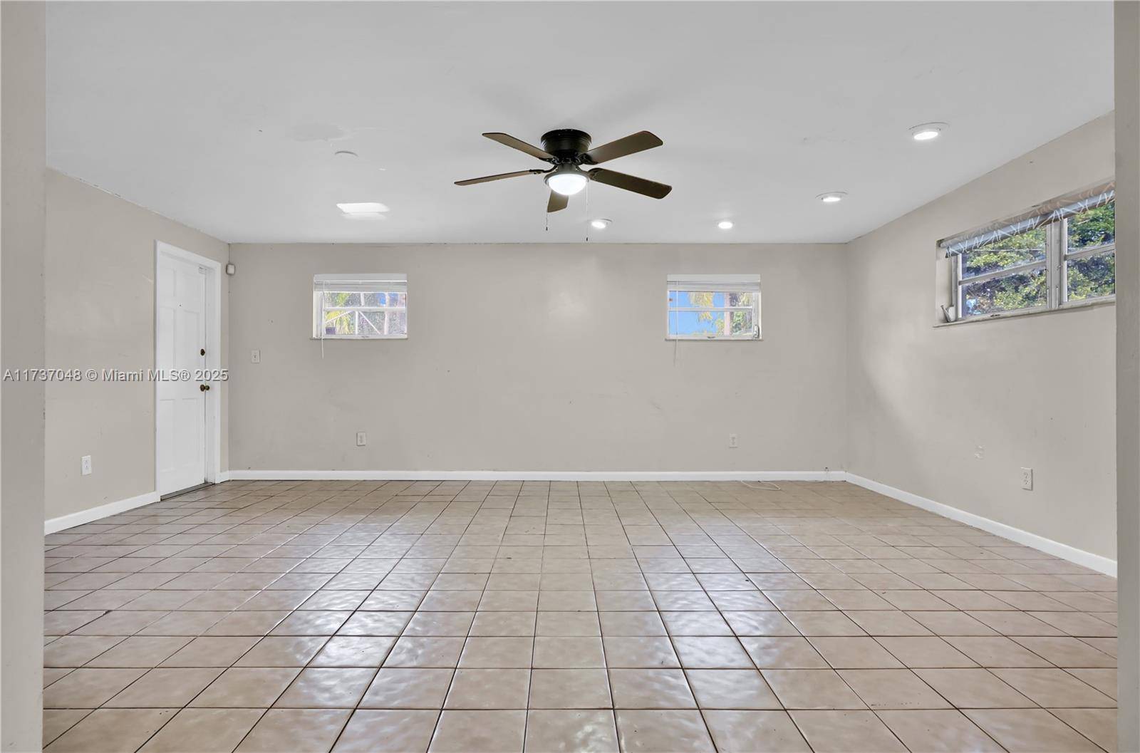 North Miami Beach, FL 33162,801 NE 168th St #.