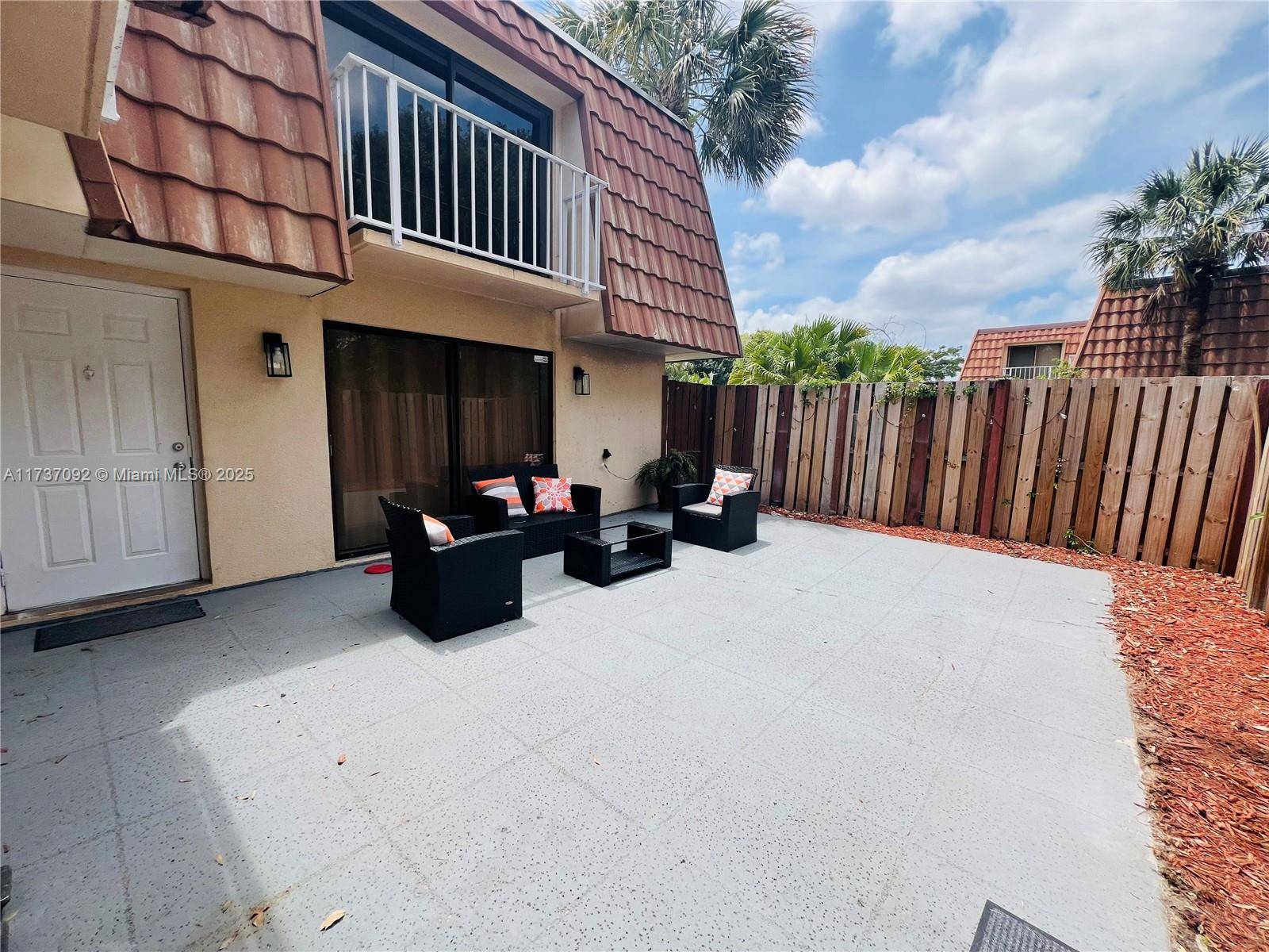 West Palm Beach, FL 33409,529 Green Springs Pl