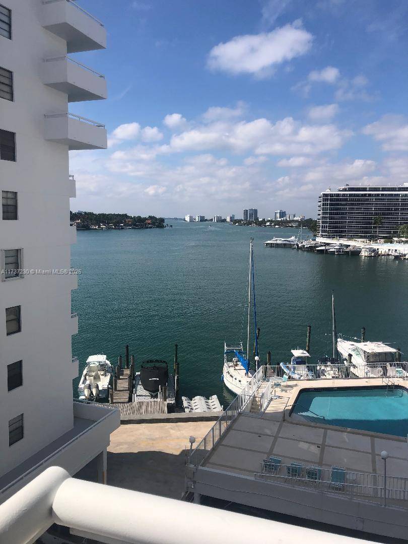 Miami Beach, FL 33141,6830 Indian Creek Dr #5B
