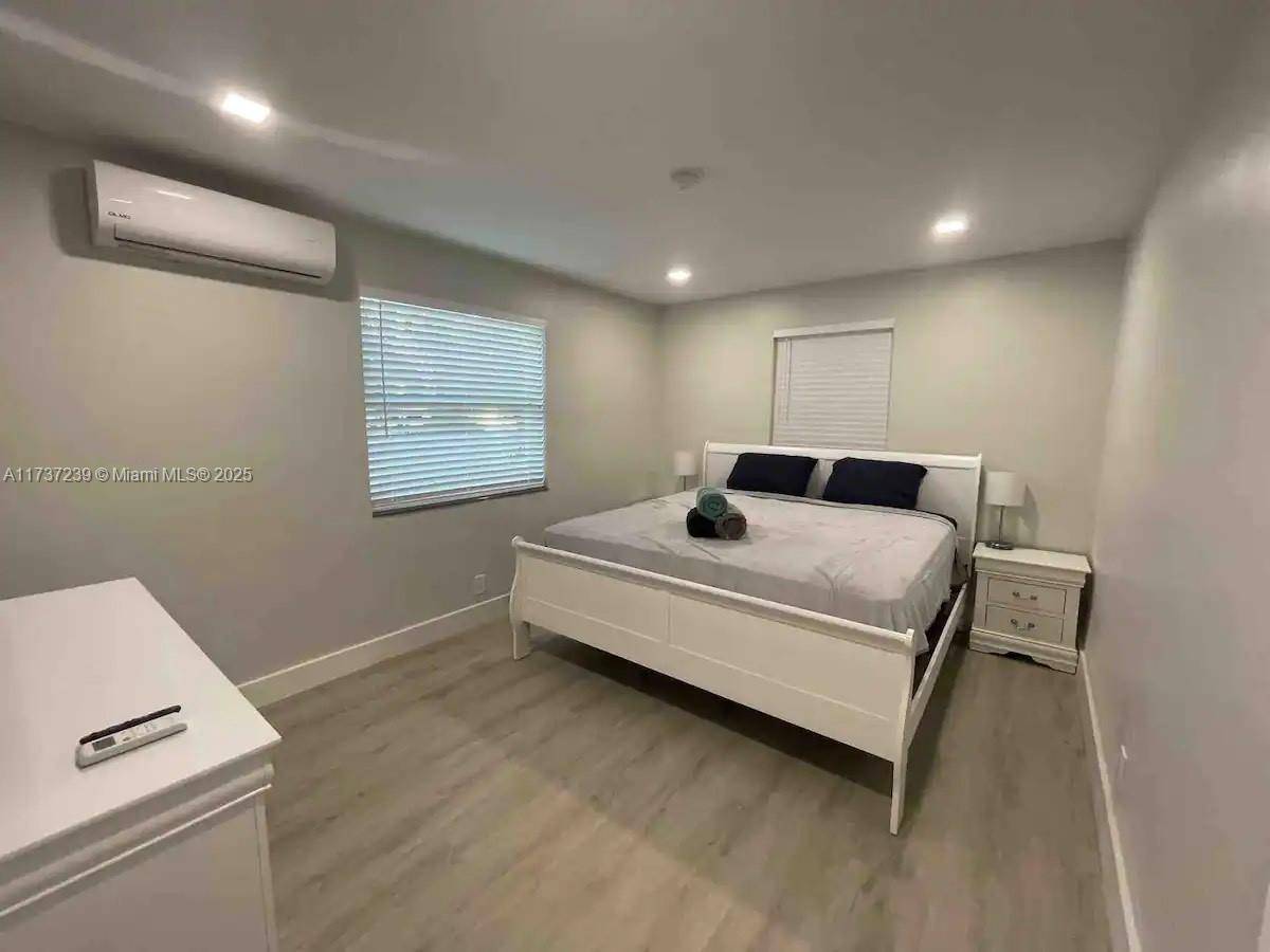 Hollywood, FL 33020,1925 Dewey St #1929