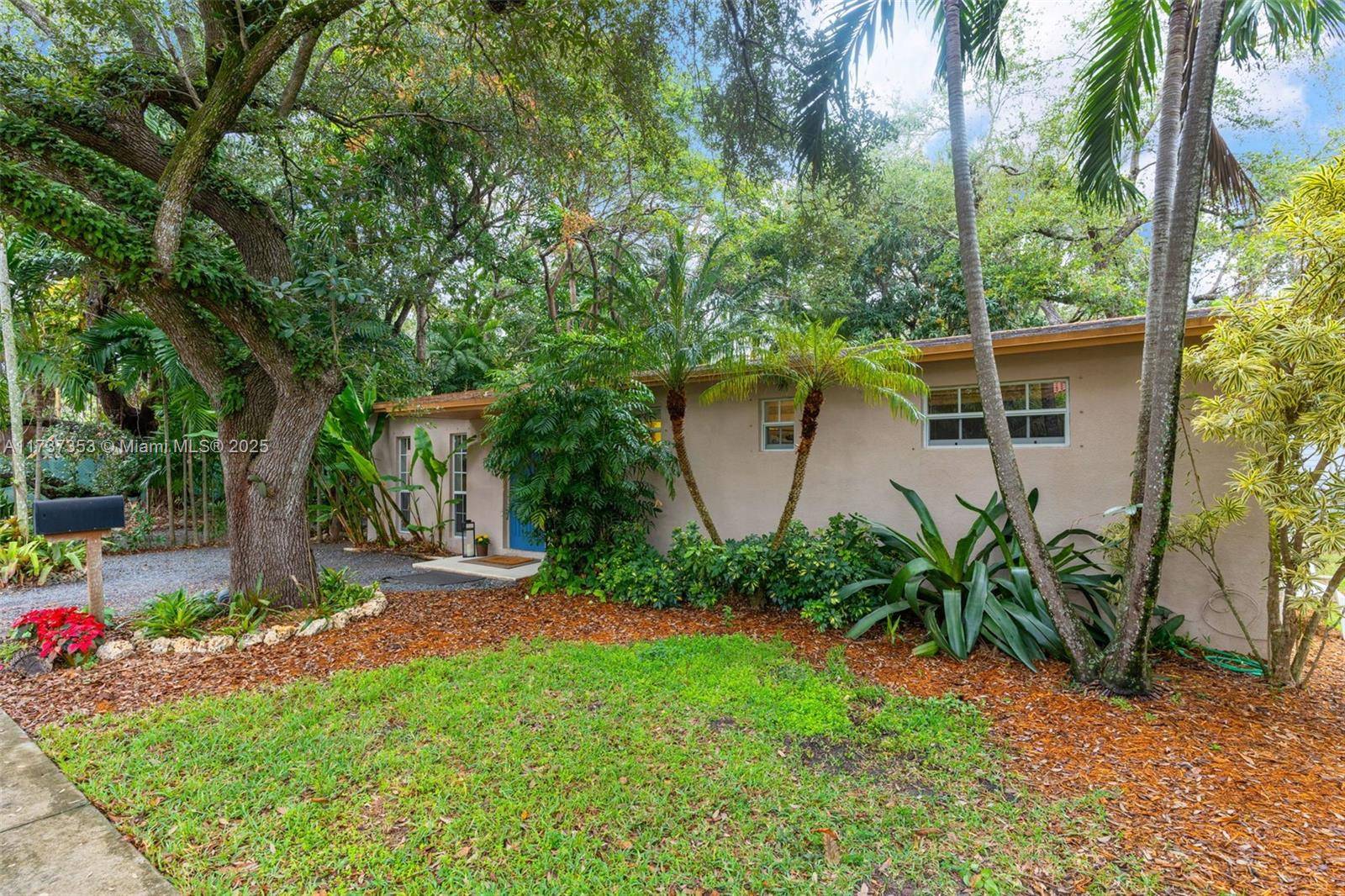 South Miami, FL 33143,6303 SW 69th St