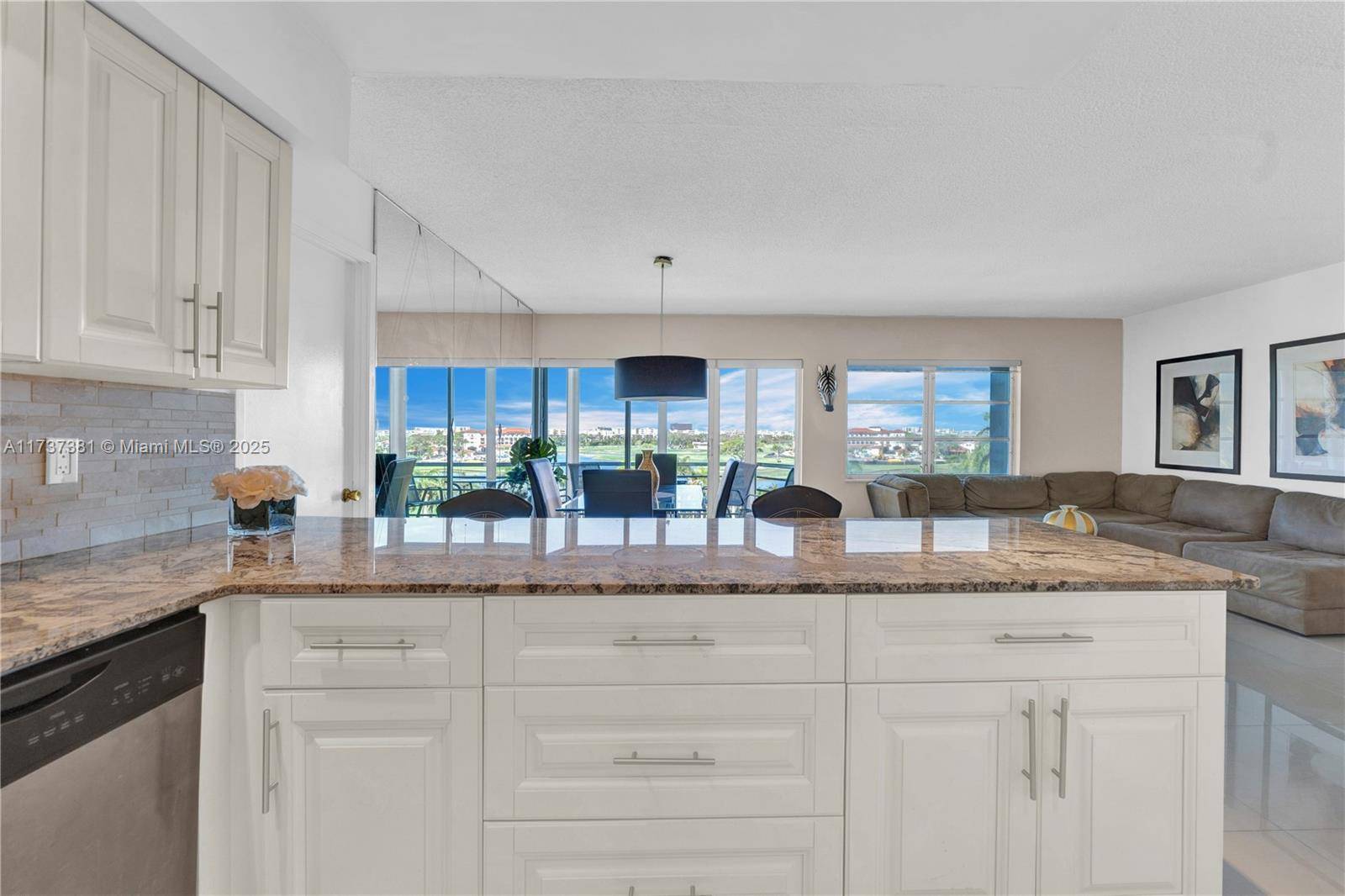Hallandale Beach, FL 33009,200 Diplomat Pkwy #729