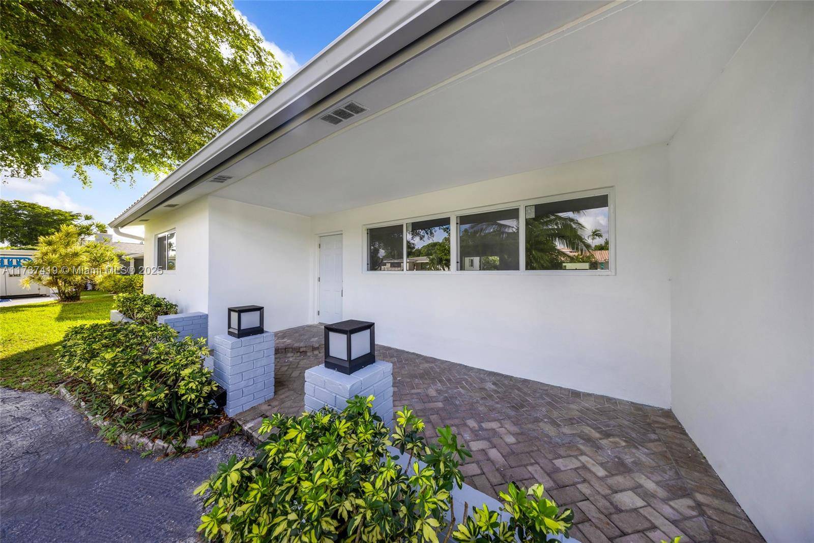 Hollywood, FL 33021,4500 Monroe St