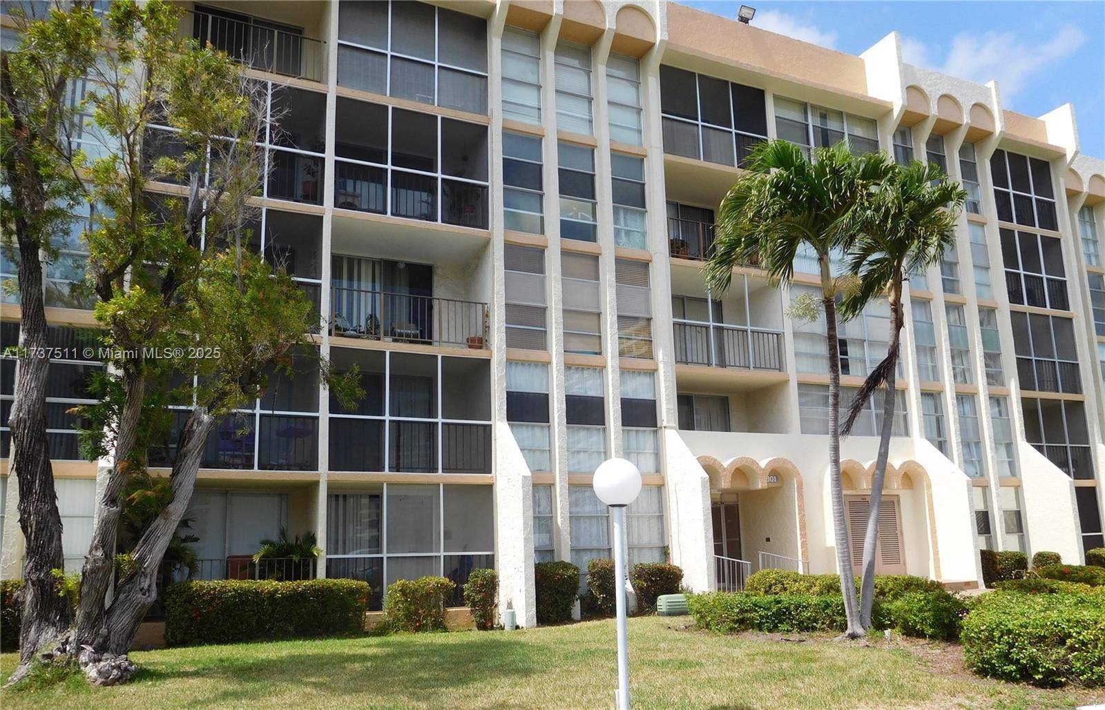 Hallandale Beach, FL 33009,801 Three Islands Blvd #105