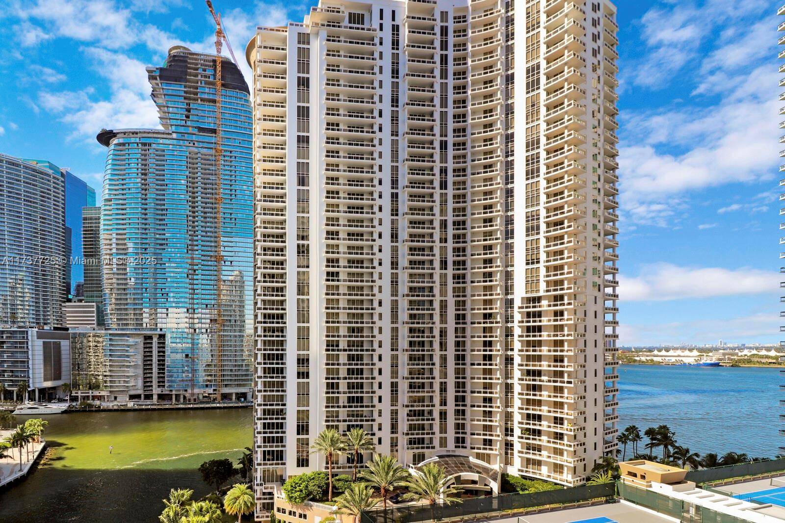 Miami, FL 33131,801 Brickell Key Blvd #1402