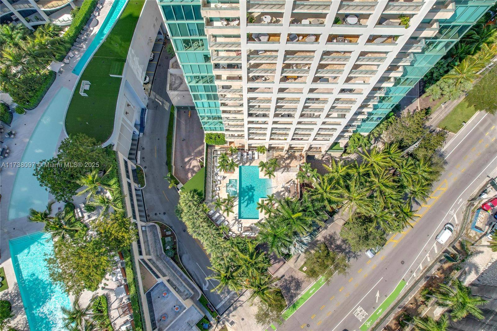 Miami, FL 33133,3400 SW 27th Avenue #302