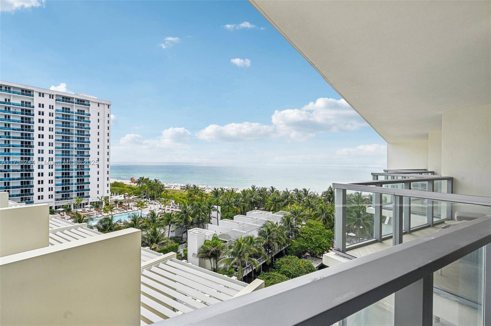 Miami Beach, FL 33139,2201 Collins Ave #811