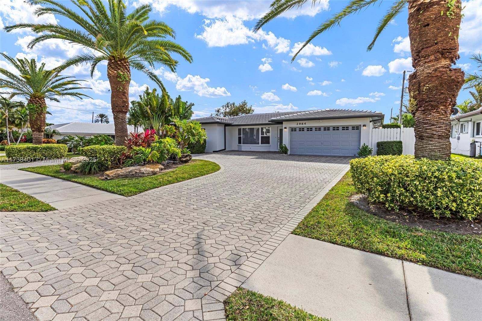 Lighthouse Point, FL 33064,2964 NE 36th St