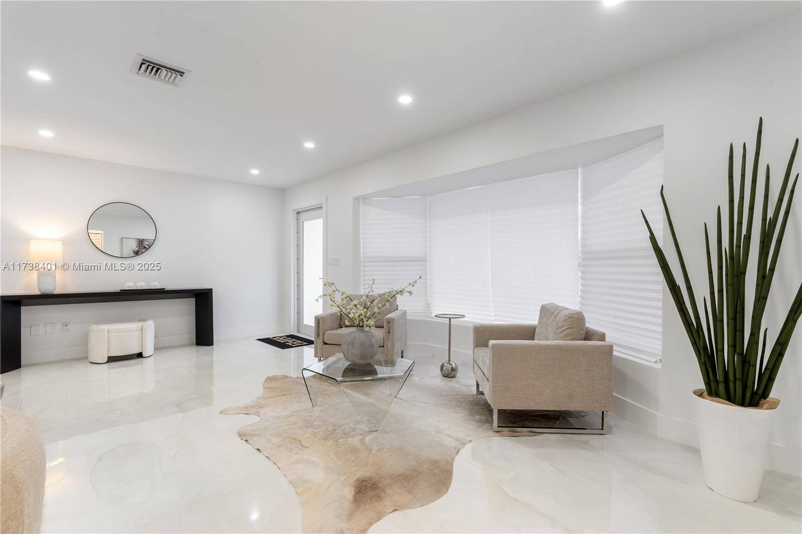 Lighthouse Point, FL 33064,2964 NE 36th St
