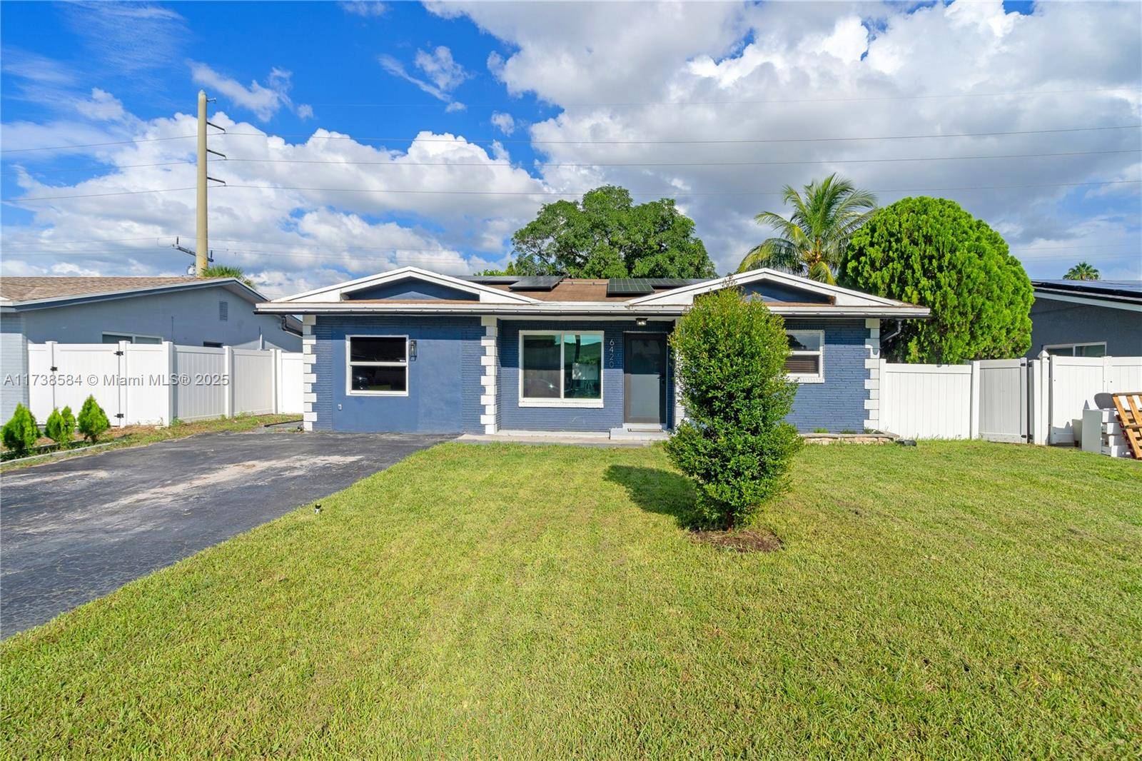 Fort Lauderdale, FL 33309,6420 NW 31st Way