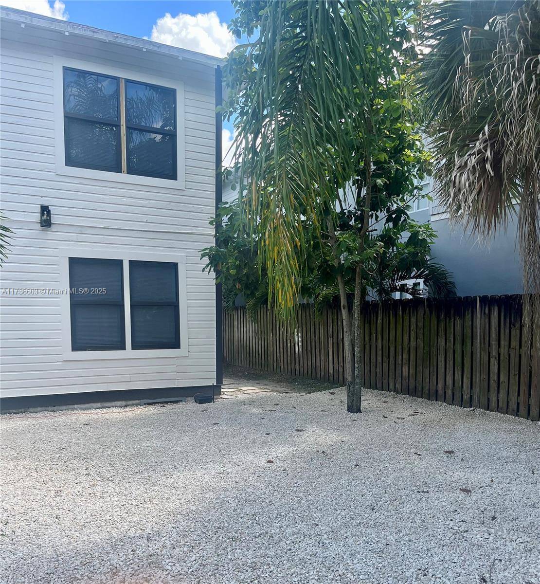 Fort Lauderdale, FL 33312,842 Himmarshee St #5