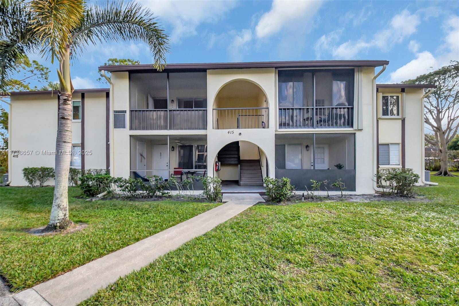 Green Acres, FL 33463,5800 Whispering Pine Way #A-2
